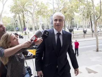 El exconseller de Justicia Germà Gordó, a su llegada a la Audiencia de Barcelona El exconseller de Justicia Germà Gordó, a su llegada a la Audiencia de Barcelona