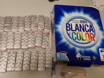 Tranquilizantes incautados dentro del detergente Tranquilizantes incautados dentro del detergente