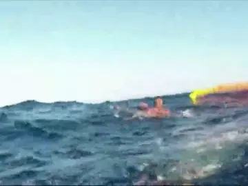 Rescatan a cuatro inmigrantes a 40 millas de la costa de Almería Rescatan a cuatro inmigrantes a 40 millas de la costa de Almería