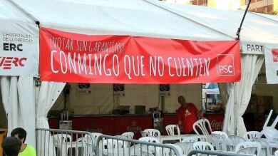 El tuit de Rufián riéndose de la errata de un cartel del PSC que arrasa en Twitter