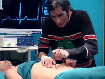 Mario Vaquerizo, de periodista a cirujano profesional en toda regla Mario Vaquerizo, de periodista a cirujano profesional en toda regla