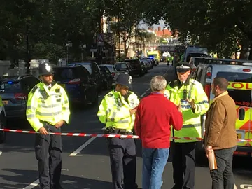 El cordón policial de la policía Metropolitana de Londres El cordón policial de la policía Metropolitana de Londres