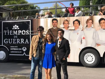Cristóbal Suárez, Alicia Rubio y Daniel Lundh presentan 'Tiempos de Guerra' por las calles de Madrid Cristóbal Suárez, Alicia Rubio y Daniel Lundh presentan 'Tiempos de Guerra' por las calles de Madrid