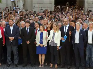 Alcaldes de Barcelona a favor del referéndum Alcaldes de Barcelona a favor del referéndum