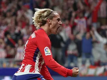 Antoine Griezmann celebra el primer gol de la historia en el Wanda Metropolitano Antoine Griezmann celebra el primer gol de la historia en el Wanda Metropolitano
