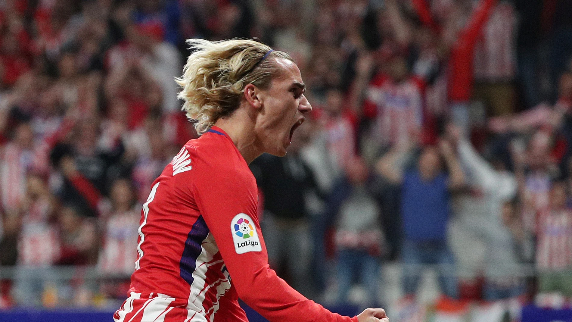 Antoine Griezmann celebra el primer gol de la historia en el Wanda Metropolitano Antoine Griezmann celebra el primer gol de la historia en el Wanda Metropolitano