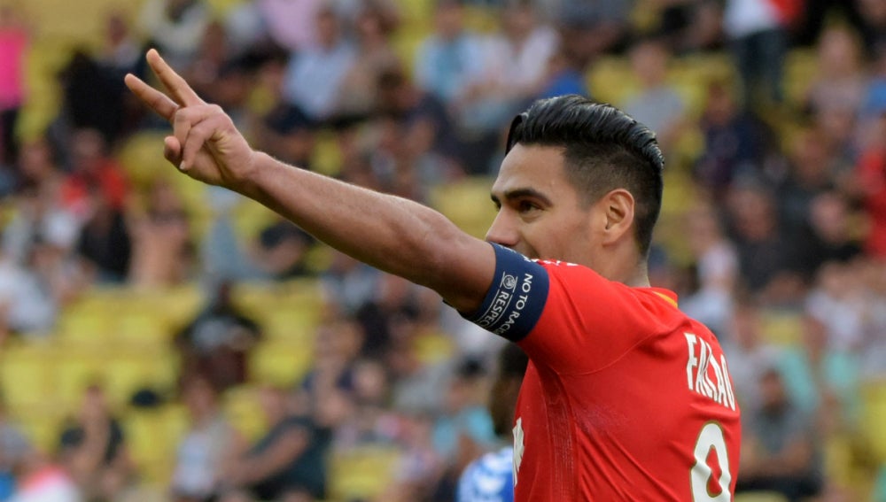 Radamel Falcao celebra un gol