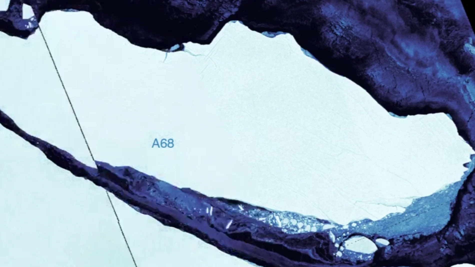 Una imagen compuesta del iceberg A68 mostrando que se dirige hacia el océano Una imagen compuesta del iceberg A68 mostrando que se dirige hacia el océano