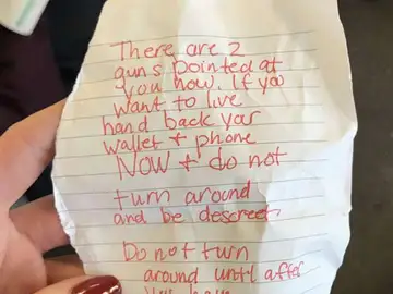 La nota con la amenaza que recibió la joven La nota con la amenaza que recibió la joven