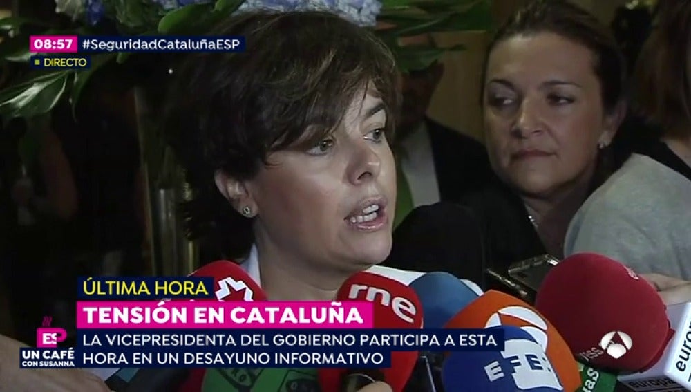 Santamaría, a Puigdemont: "Hasta cuándo vas a seguir abusando y tensionando al pueblo de Cataluña"