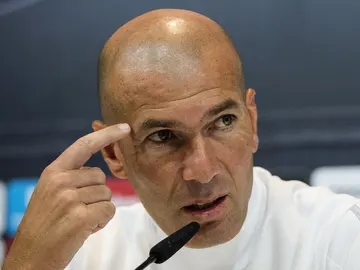 Zidane durante la rueda de prensa Zidane durante la rueda de prensa