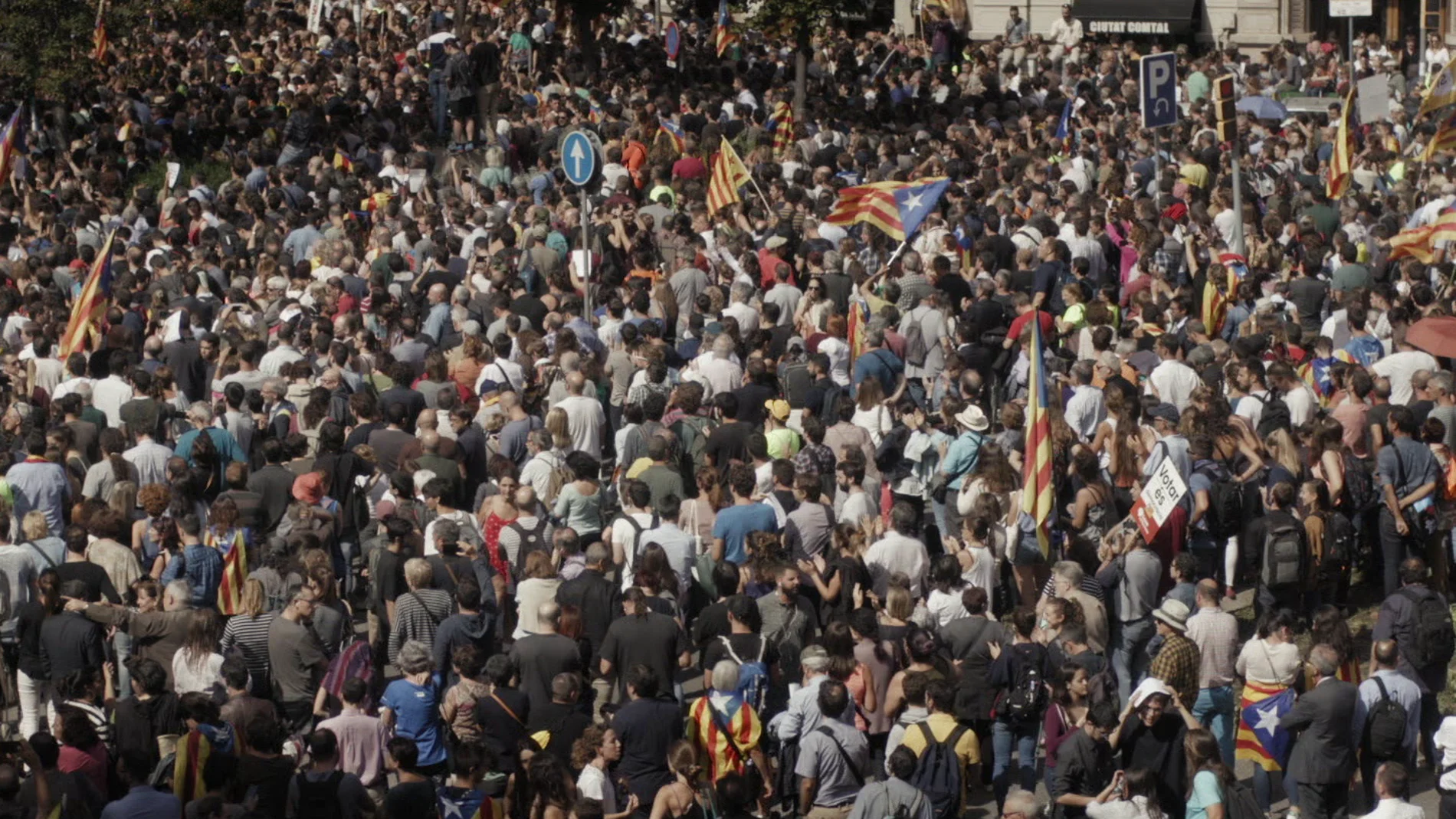 Manifestación en Cataluña por la celebración del referéndum el 1-O