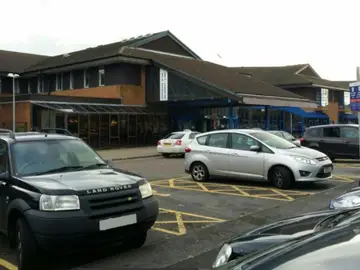 Hospital 'Princess of Wales' donde fueron atendidos los menores Hospital 'Princess of Wales' donde fueron atendidos los menores
