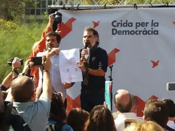 La ANC y Omnium reparten un millón de papeletas La ANC y Omnium reparten un millón de papeletas