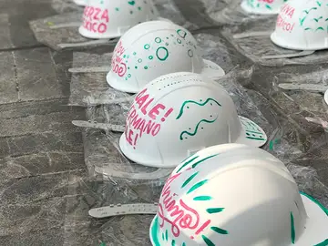 Cascos de apoyo a México Cascos de apoyo a México