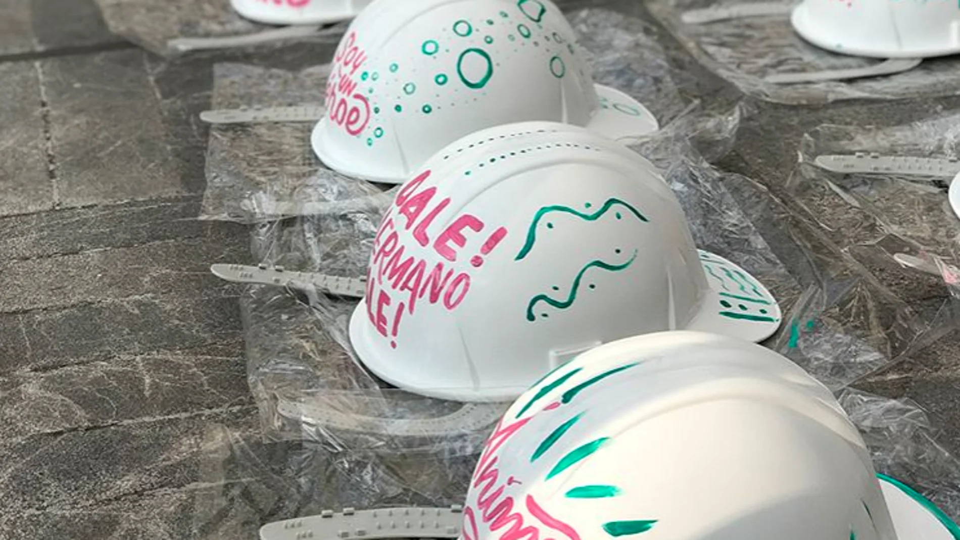 Cascos de apoyo a México Cascos de apoyo a México