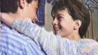Beso, verdad o consecuencia, la forma de ligar en los 80