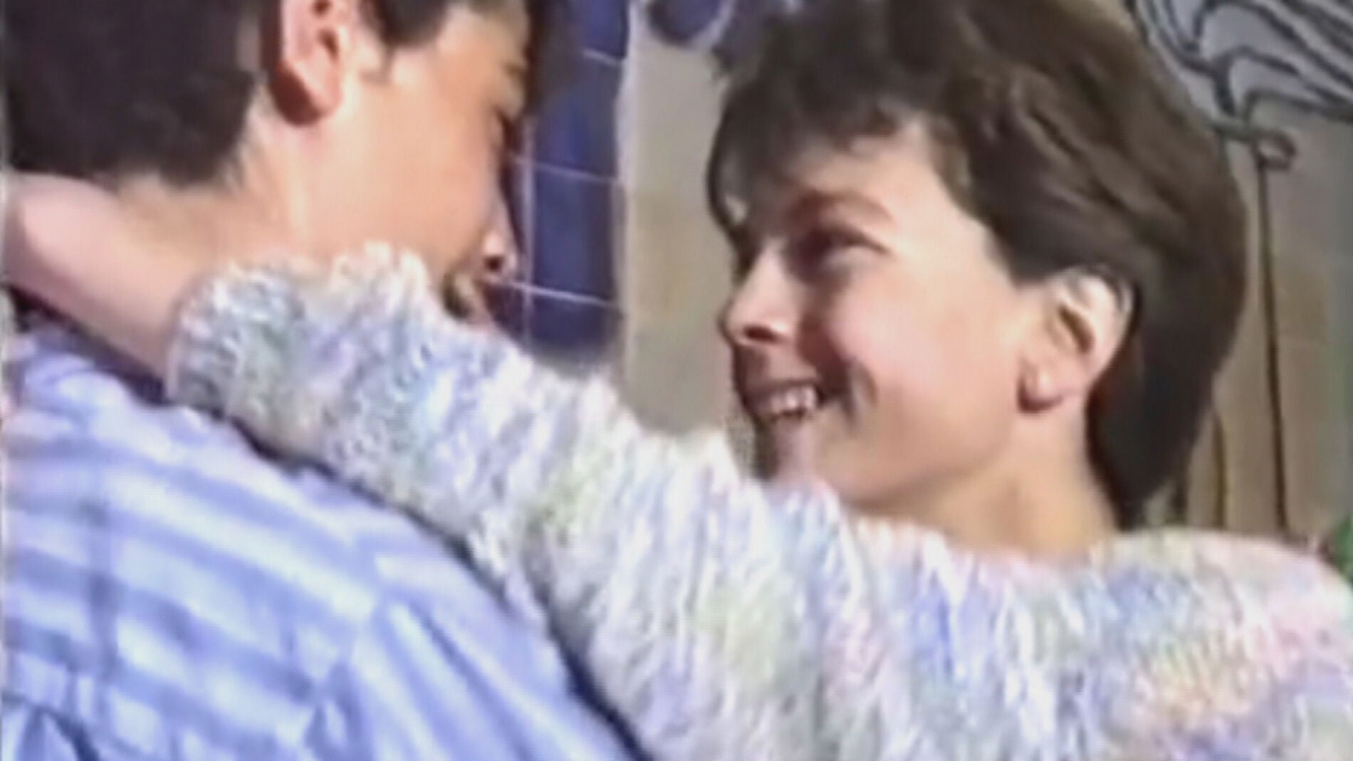 Beso, verdad o consecuencia, la forma de ligar en los 80