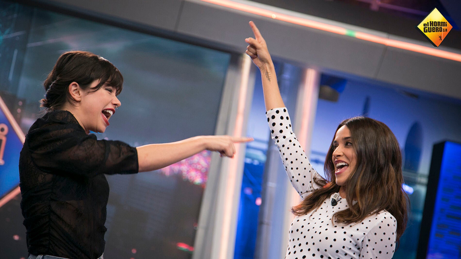 Anna Castillo y Macarena Garc&iacute;a cantan por Whitney Houston en 'El Hormiguero 3.0'