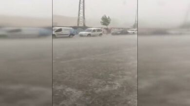 Una fuerte granizada colapsa la circulación en Bañolas