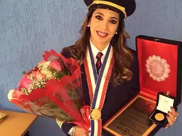 Letizia Ruiz, primera mujer piloto comercial de Paraguay Letizia Ruiz, primera mujer piloto comercial de Paraguay