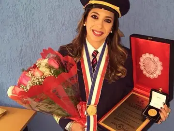 Letizia Ruiz, primera mujer piloto comercial de Paraguay Letizia Ruiz, primera mujer piloto comercial de Paraguay
