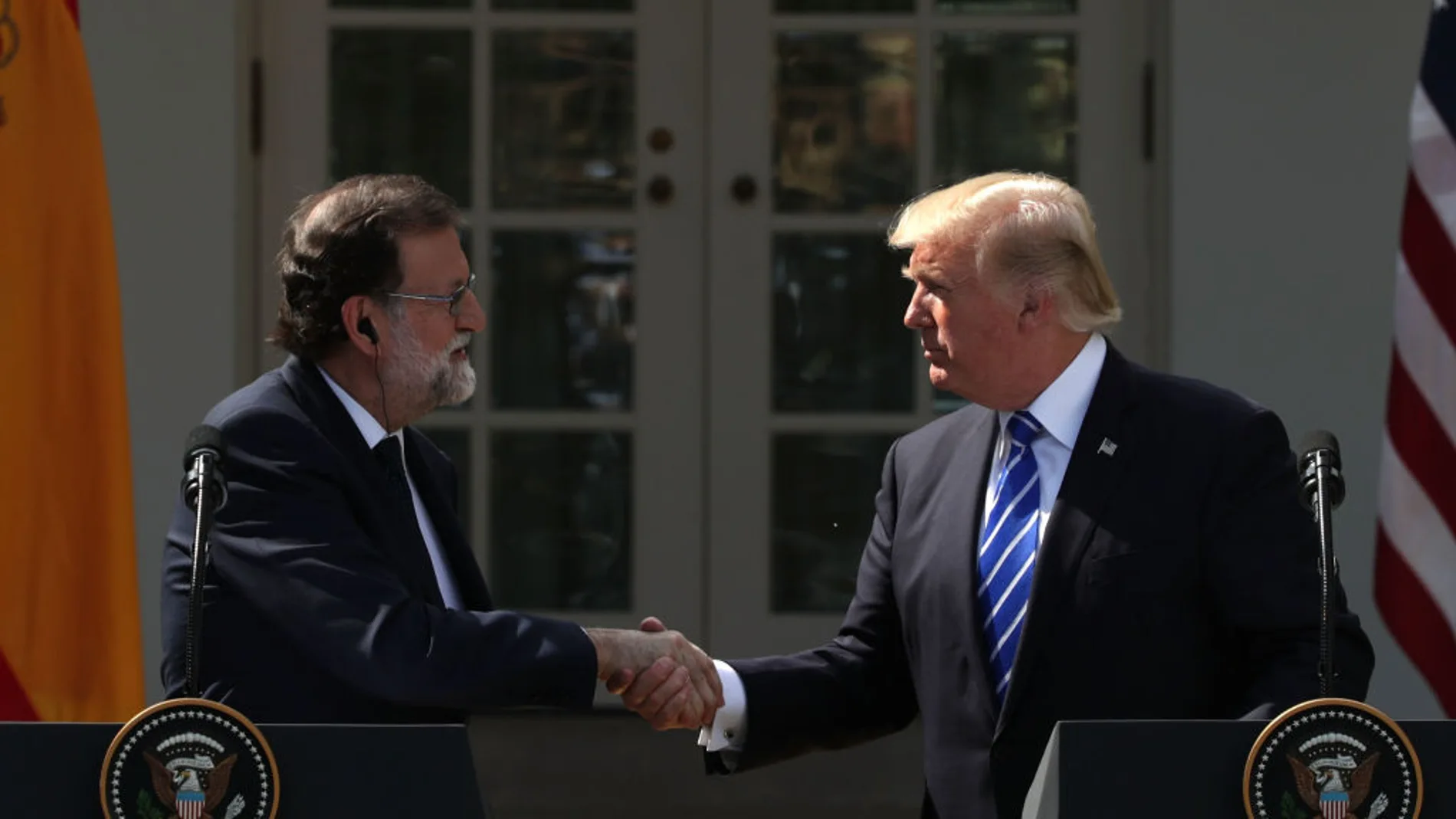Mariano Rajoy y Donald Trump en rueda de prensa en Washington