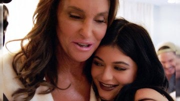 Caitlyn Jenner junto a su hija, Kylie Jenner