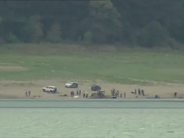 Hallan dos cadáveres en el interior del pantano de Susqueda, donde se buscaba a los dos jóvenes desaparecidos Hallan dos cadáveres en el interior del pantano de Susqueda, donde se buscaba a los dos jóvenes desaparecidos