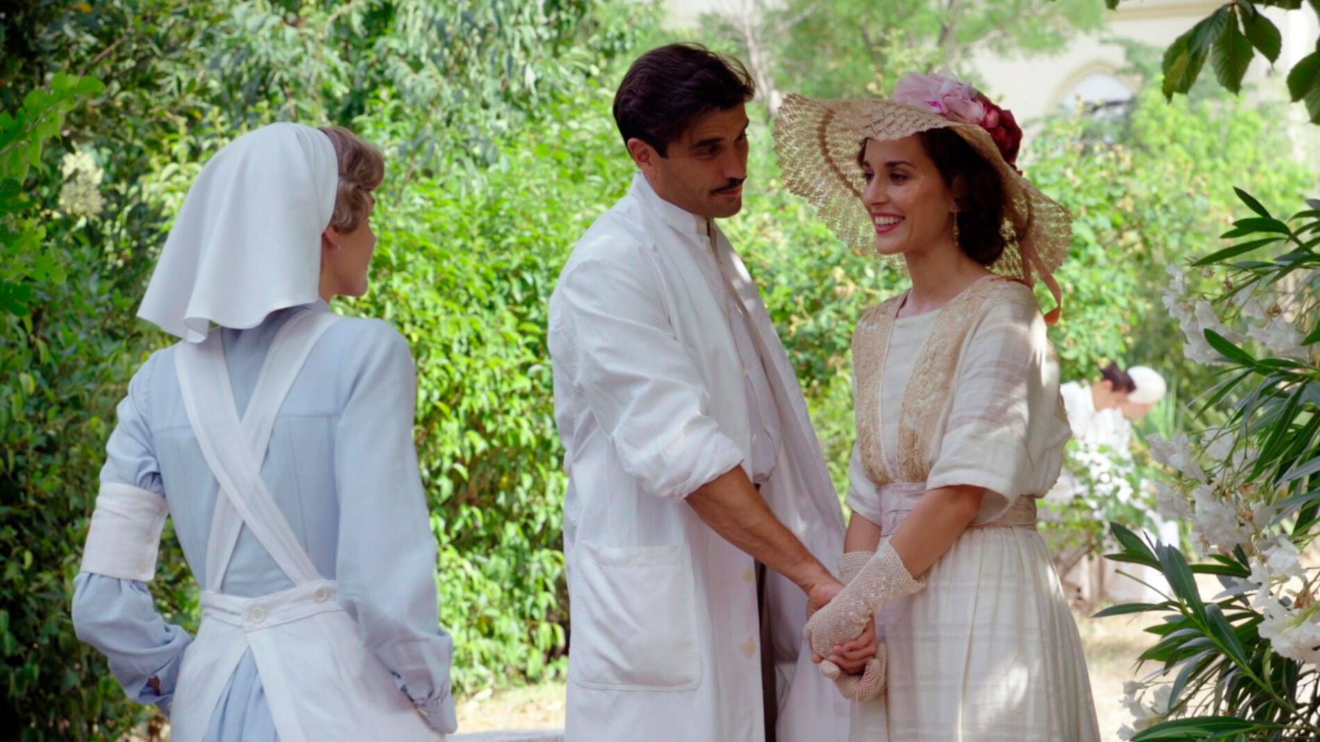 Susana irrumpe en el acercamiento de Julia y Fidel