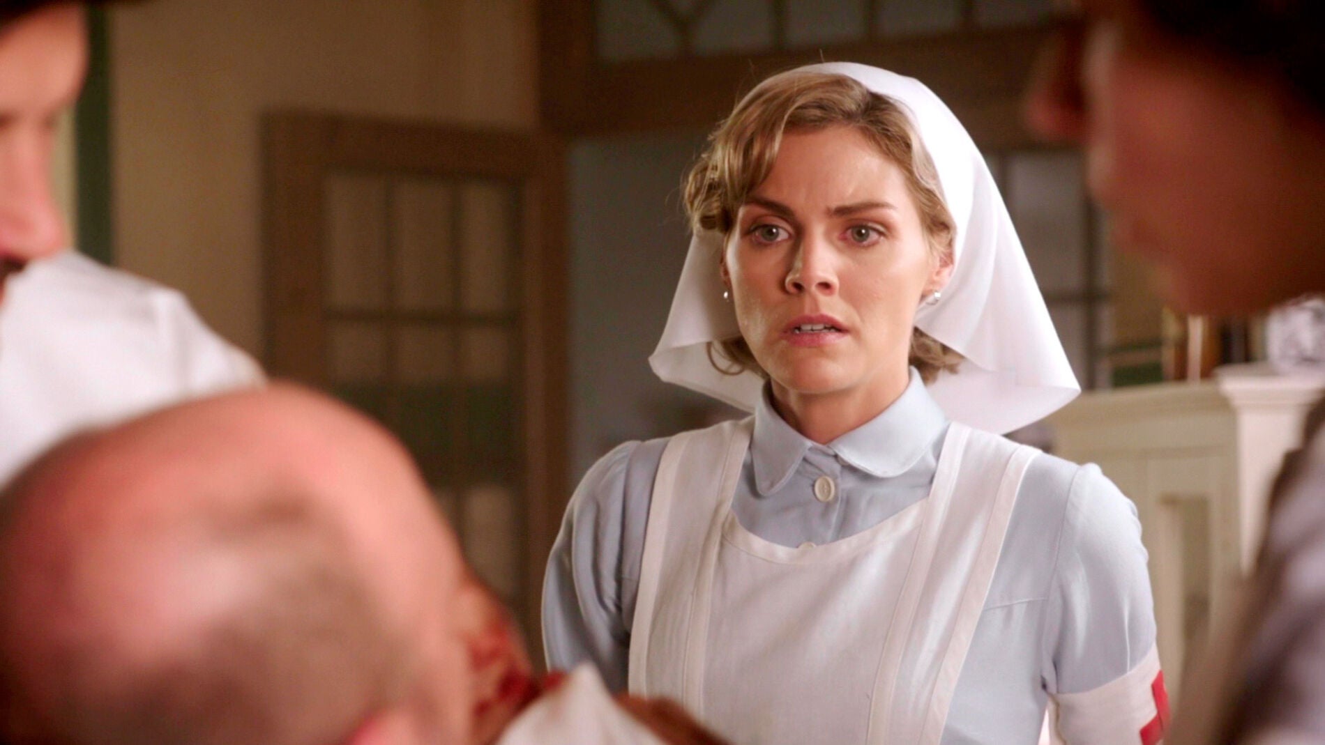 El Comandante Silva destruye las esperanzas de Julia: "Est&aacute;n todos muertos"