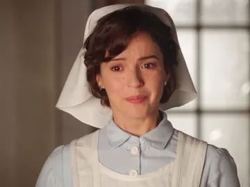 Pilar presenta su renuncia a Carmen: "Quiero volver a Madrid" Pilar presenta su renuncia a Carmen: "Quiero volver a Madrid"