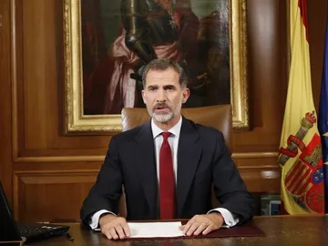 El Rey Felipe VI en su discurso ante la situación en Cataluña El Rey Felipe VI en su discurso ante la situación en Cataluña