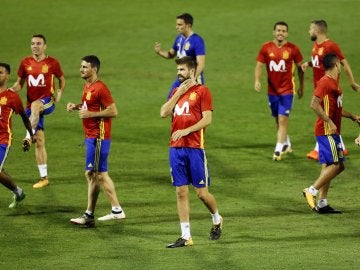 Gerard Piqué, durante el último entrenamiento de la selección española