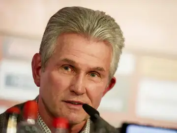 Jupp Heynckes, en una rueda de prensa en su anterior etapa en el Bayern (Archivo) Jupp Heynckes, en una rueda de prensa en su anterior etapa en el Bayern (Archivo)