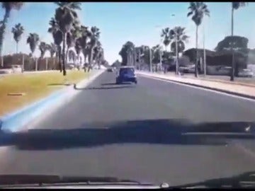 Persecución de la Policía de El Puerto de Cádiz para recuperar un coche robado Persecución de la Policía de El Puerto de Cádiz para recuperar un coche robado