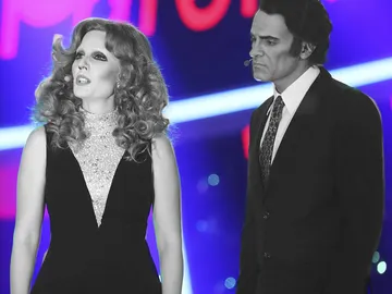 Diana Navarro y Luis Larrodera sorprenden con ‘Parole, parole’ como Mina y Alberto Lupo Diana Navarro y Luis Larrodera sorprenden con ‘Parole, parole’ como Mina y Alberto Lupo