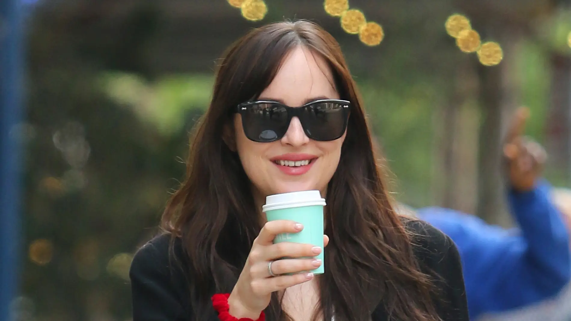 Dakota Johnson, feliz después de celebrar su 28 cumpleaños