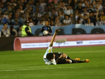 Gago, tras romperse el cruzado Gago, tras romperse el cruzado