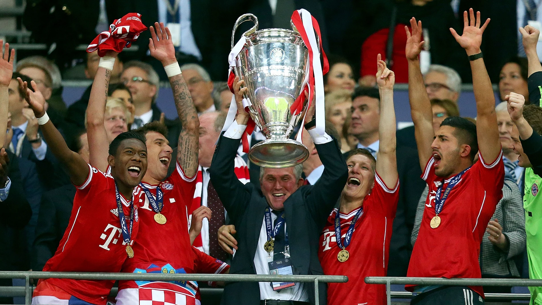 Heynckes levanta la Champions Heynckes levanta la Champions