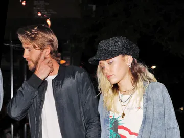 Miley Cyrus y Liam Hemsworth Miley Cyrus y Liam Hemsworth