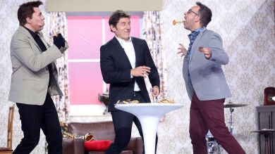 Àngel Llàcer sufre una ‘dulce’ explosión tras el reto de las galletas
