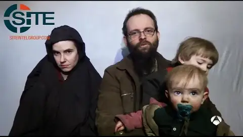 El canadiense secuestrado por los talibanes revela que violaron a su mujer y mataron a su bebé, nacida en cautividad El canadiense secuestrado por los talibanes revela que violaron a su mujer y mataron a su bebé, nacida en cautividad