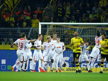 El RB Leipzig celebran uno de los goles de la victoria El RB Leipzig celebran uno de los goles de la victoria