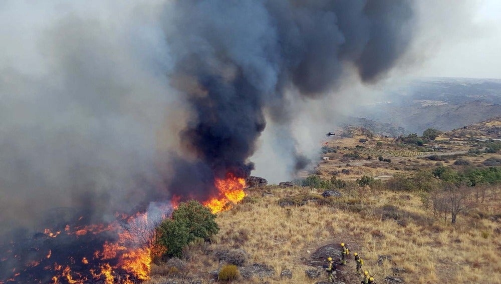 Incendio en Pereña de la Ribera y Villarino de los Aires  