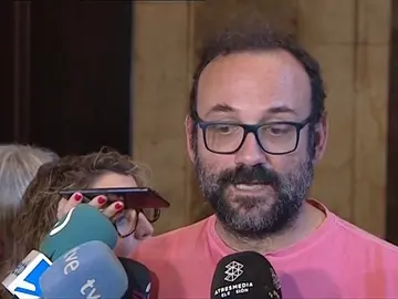 La CUP pide proclamar la independencia de Cataluña antes de que el Gobierno aplique el artículo 155 La CUP pide proclamar la independencia de Cataluña antes de que el Gobierno aplique el artículo 155