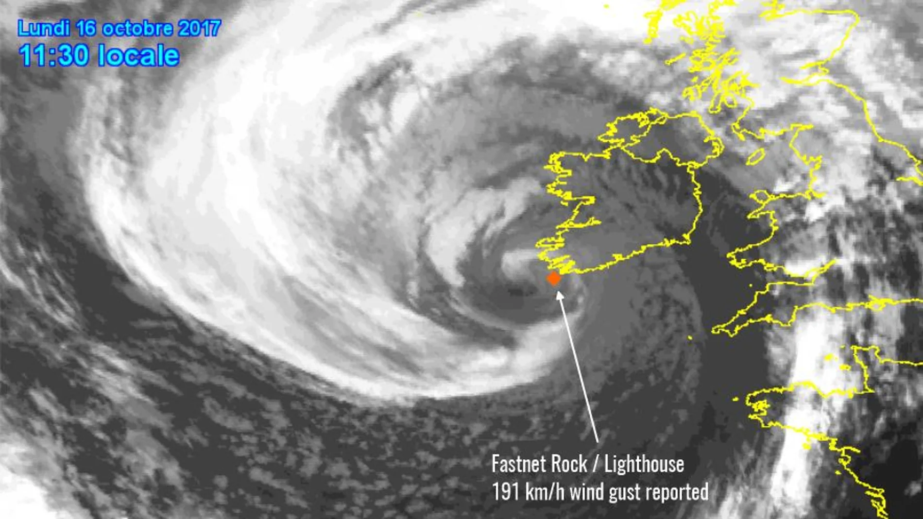 Huracán Ofelia en su paso por Irlanda Huracán Ofelia en su paso por Irlanda