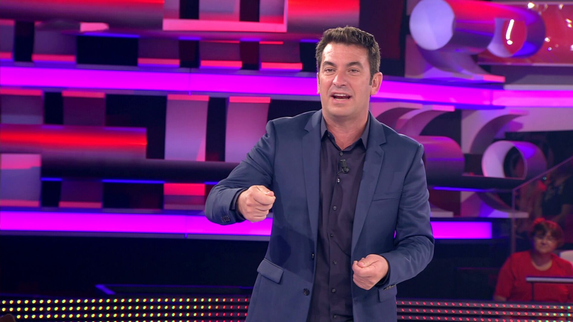 Arturo Valls se pica con un concursante
