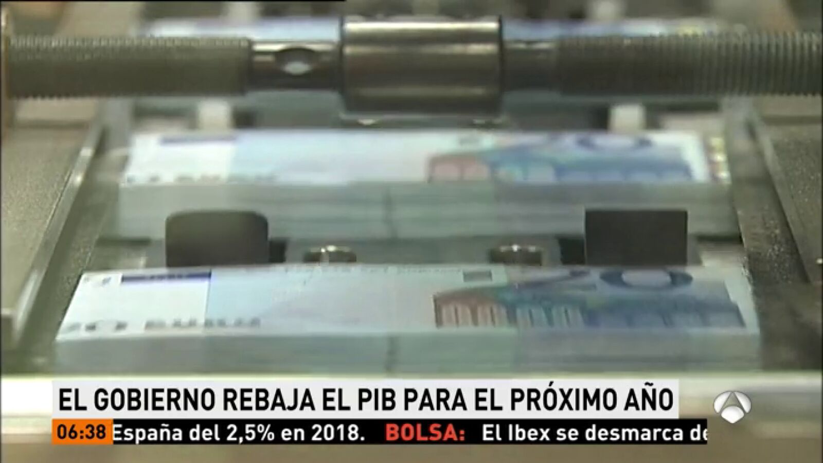 El Gobierno reduce en tres décimas, del 2,6 al 2,3 %, el crecimiento del PIB para 2018 por la situación en Cataluña