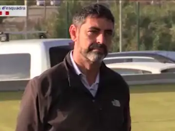 Trapero se incorpora a su lugar de trabajo entre los aplausos de los Mossos Trapero se incorpora a su lugar de trabajo entre los aplausos de los Mossos